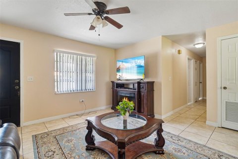 Casa en venta en Arcadia, Florida, 3 dormitorios, 91.42 m2 № 1819418 - foto 4