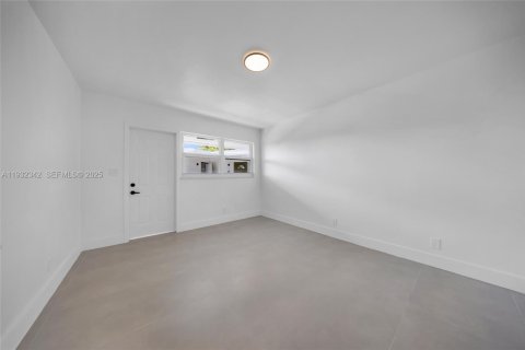 Appartement à louer à Fort Lauderdale, Floride: 1 chambre, 431.9 m2 № 1990686 - photo 4