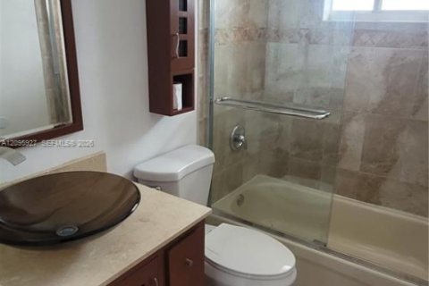 Appartement à louer à Hialeah, Floride: 2 chambres, 80.82 m2 № 2390018 - photo 9
