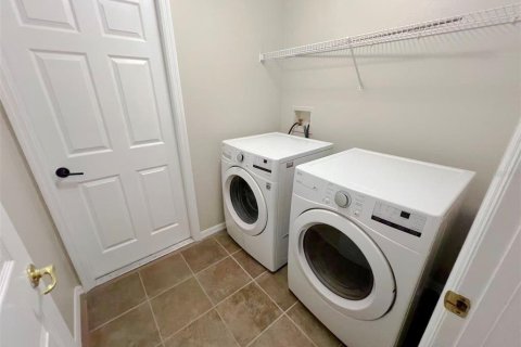Casa en venta en Orlando, Florida, 3 dormitorios, 160.72 m2 № 1917696 - foto 18