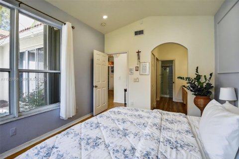 Touwnhouse à louer à Pembroke Pines, Floride: 3 chambres, 163.88 m2 № 1982884 - photo 14