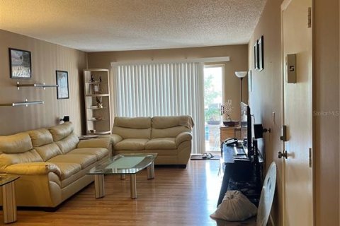 Condo in Sarasota, Florida, 1 bedroom  № 1508962 - photo 19