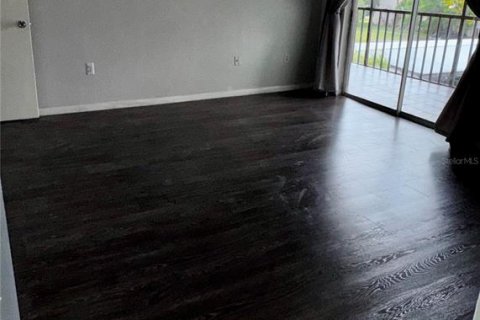 Condo in Lakeland, Florida, 2 bedrooms № 2103684 - photo 21