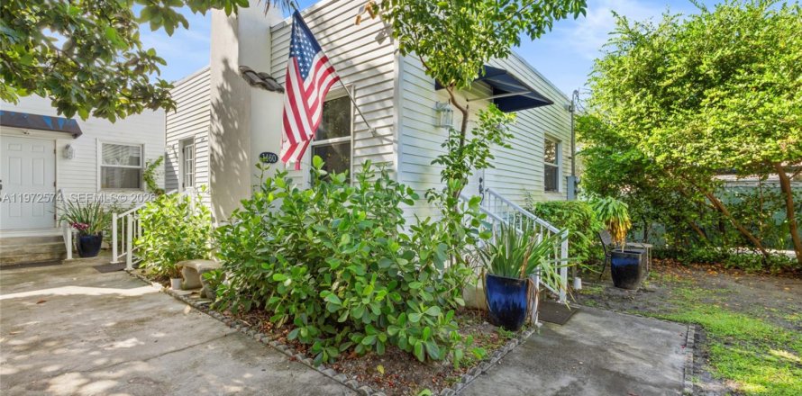 Apartamento en Miami, Florida 2 dormitorios, 65.03 m2 № 2032922