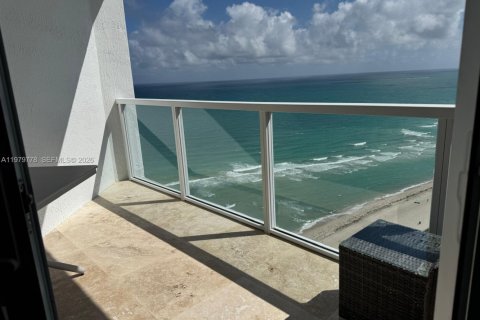 Купить кондоминиум в Санни-Айлс-Бич, Флорида 1 спальня, 92.9м2, № 2043864 - фото 19
