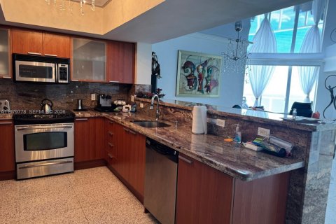 Купить кондоминиум в Санни-Айлс-Бич, Флорида 1 спальня, 92.9м2, № 2043864 - фото 3