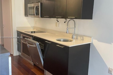 Copropriété à louer à Miami Beach, Floride: 1 chambre, 40.51 m2 № 1850790 - photo 2