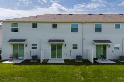Townhouse in Kissimmee, Florida 3 bedrooms, 155.33 sq.m. № 1737424 - photo 27