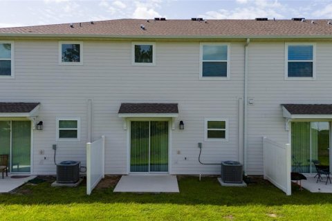 Townhouse in Kissimmee, Florida 3 bedrooms, 155.33 sq.m. № 1737424 - photo 26
