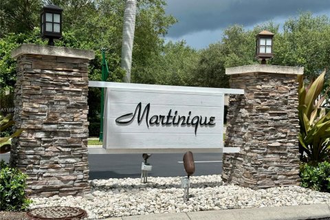 Touwnhouse à vendre à Homestead, Floride: 3 chambres, 130.25 m2 № 1994269 - photo 1