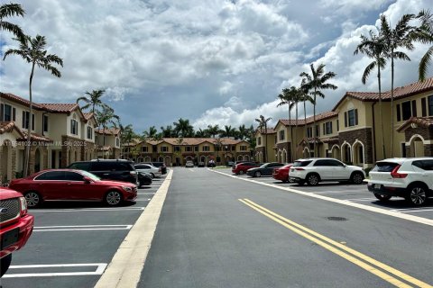 Touwnhouse à vendre à Homestead, Floride: 3 chambres, 130.25 m2 № 1994269 - photo 4