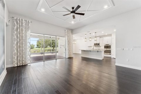 House in BELLALAGO in Kissimmee, Florida 5 bedrooms, 275.92 sq.m. № 2273024 - photo 17