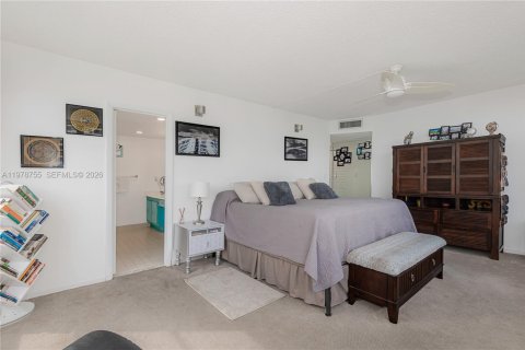 Copropriété à vendre à Hallandale Beach, Floride: 3 chambres, 165.37 m2 № 2044518 - photo 22