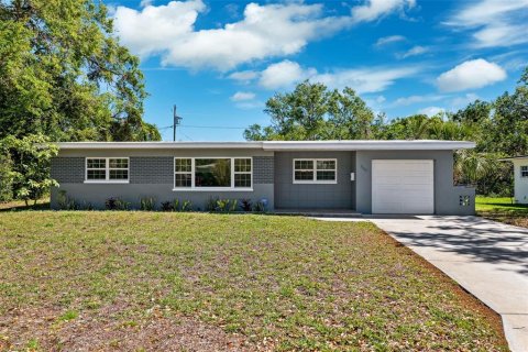 Villa ou maison à vendre à Saint Petersburg, Floride: 4 chambres, 154.4 m2 № 1583246 - photo 2