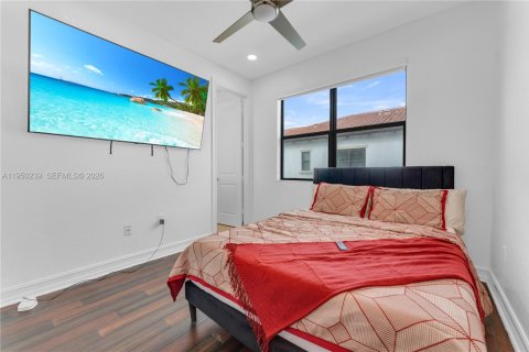 Touwnhouse à vendre à Pembroke Pines, Floride: 3 chambres, 182 m2 № 2007671 - photo 29