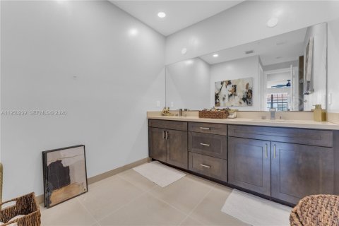 Touwnhouse à vendre à Pembroke Pines, Floride: 3 chambres, 182 m2 № 2007671 - photo 26