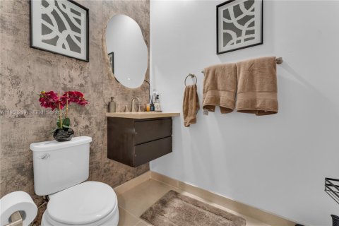 Touwnhouse à vendre à Pembroke Pines, Floride: 3 chambres, 182 m2 № 2007671 - photo 25