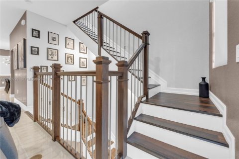 Touwnhouse à vendre à Pembroke Pines, Floride: 3 chambres, 182 m2 № 2007671 - photo 19