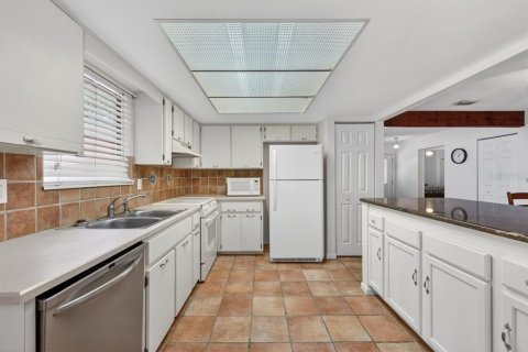 Villa ou maison à vendre à Ormond Beach, Floride: 2 chambres, 114.27 m2 № 2133512 - photo 13