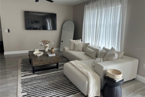 Villa ou maison à vendre à Winter Haven, Floride: 5 chambres, 243.03 m2 № 1039380 - photo 6