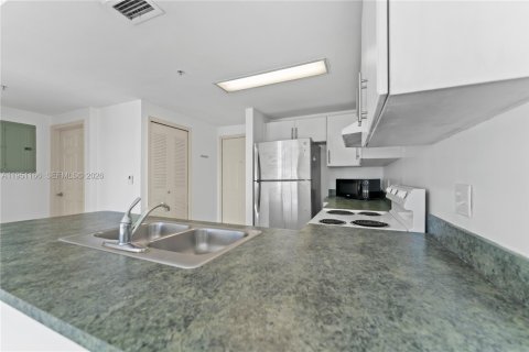 Снять в аренду кондоминиум в Майами, Флорида 1 спальня, 52.12м2, № 2006037 - фото 9