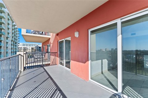 Снять в аренду кондоминиум в Майами, Флорида 1 спальня, 52.12м2, № 2006037 - фото 22