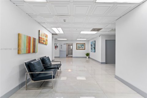 Снять в аренду кондоминиум в Майами, Флорида 1 спальня, 52.12м2, № 2006037 - фото 29