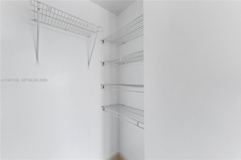 Снять в аренду кондоминиум в Майами, Флорида 1 спальня, 52.12м2, № 2006037 - фото 18