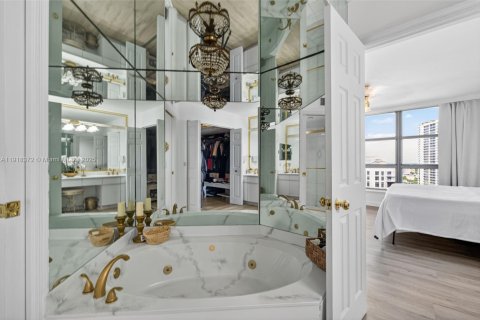 Купить кондоминиум в Авентура, Флорида 2 спальни, 128.21м2, № 1973194 - фото 24