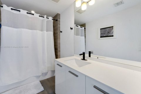 Copropriété à vendre à Miami, Floride: 2 chambres, 90.02 m2 № 1954500 - photo 11