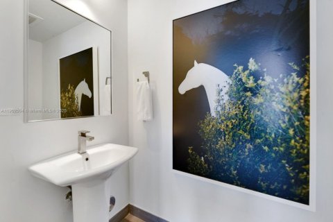 Copropriété à vendre à Miami, Floride: 2 chambres, 90.02 m2 № 1954500 - photo 12