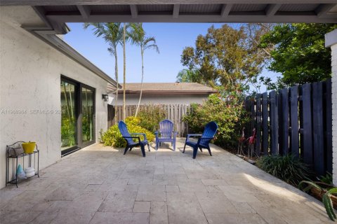 Купить виллу или дом в Майами, Флорида 3 спальни, 148.64м2, № 2052134 - фото 3