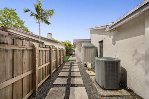 Купить виллу или дом в Майами, Флорида 3 спальни, 148.64м2, № 2052134 - фото 22