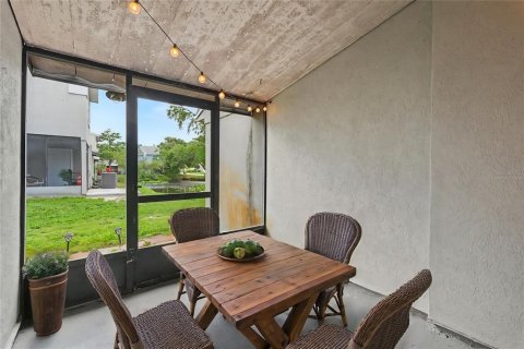 Townhouse in Largo, Florida 2 bedrooms, 82.31 sq.m. № 2210033 - photo 21