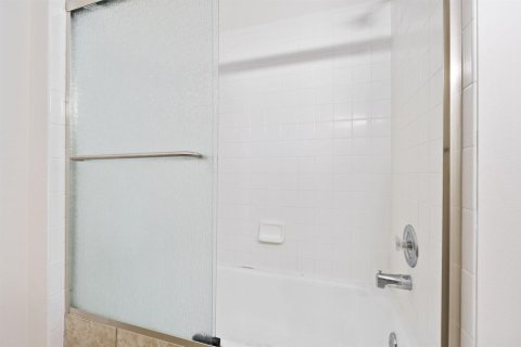 Condominio en venta en St. Lucie, Florida, 2 dormitorios, 130.9 m2 № 2078315 - foto 15