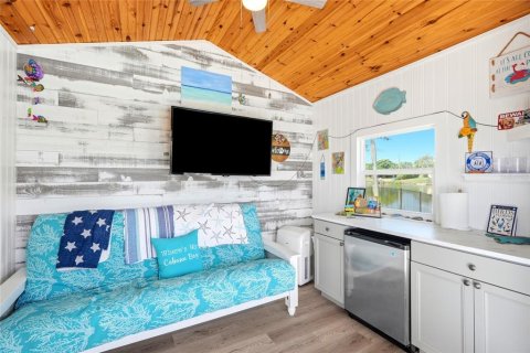 House in Kenneth City, Florida 2 bedrooms, 125.14 sq.m. № 2266287 - photo 28