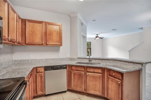 Townhouse in Orlando, Florida 2 bedrooms, 126.44 sq.m. № 2359082 - photo 9