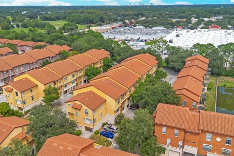 Townhouse in Orlando, Florida 2 bedrooms, 126.44 sq.m. № 2359082 - photo 24
