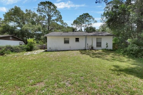 House in DeLand, Florida 2 bedrooms, 88.26 sq.m. № 2220821 - photo 15