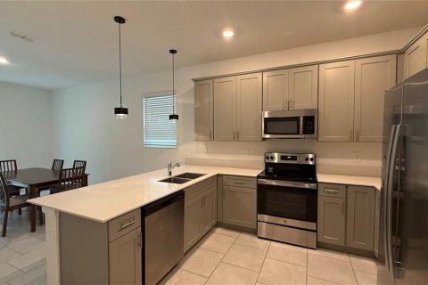 Touwnhouse à louer à Kissimmee, Floride: 4 chambres, 166.57 m2 № 2385606 - photo 7