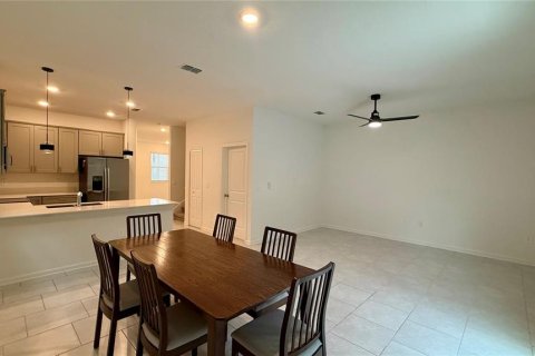 Touwnhouse à louer à Kissimmee, Floride: 4 chambres, 166.57 m2 № 2385606 - photo 9