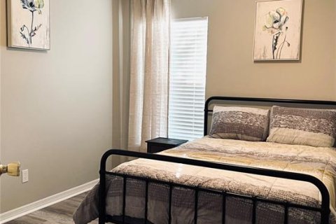 House in Tampa, Florida 3 bedrooms, 118.17 sq.m. № 1853207 - photo 7