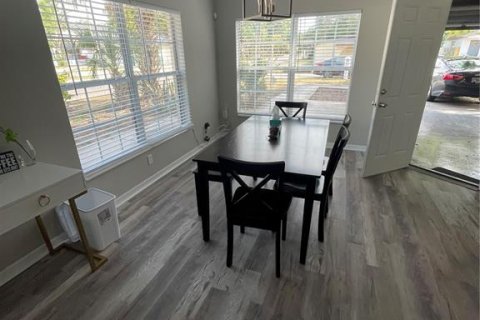 House in Tampa, Florida 3 bedrooms, 118.17 sq.m. № 1853207 - photo 11