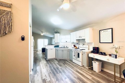 House in Tampa, Florida 3 bedrooms, 118.17 sq.m. № 1853207 - photo 17