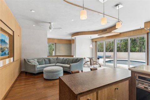 Casa en venta en New Smyrna Beach, Florida, 3 dormitorios, 278.89 m2 № 2286998 - foto 8