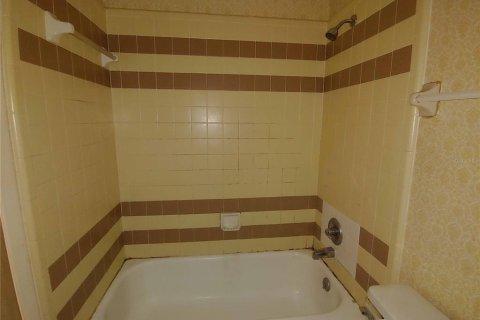 Villa ou maison à louer à Gainesville, Floride: 3 chambres, 108.51 m2 № 2405387 - photo 13