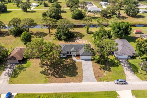 Villa ou maison à vendre à Sebring, Floride: 3 chambres, 176.89 m2 № 2052030 - photo 5