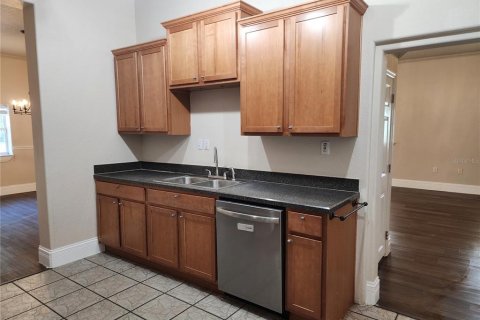 Casa en venta en Sorrento, Florida, 5 dormitorios, 274.99 m2 № 2258535 - foto 18