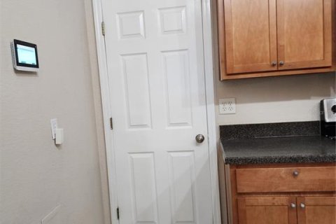 Casa en venta en Sorrento, Florida, 5 dormitorios, 274.99 m2 № 2258535 - foto 21