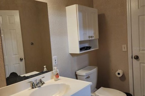 Casa en venta en Sorrento, Florida, 5 dormitorios, 274.99 m2 № 2258535 - foto 20